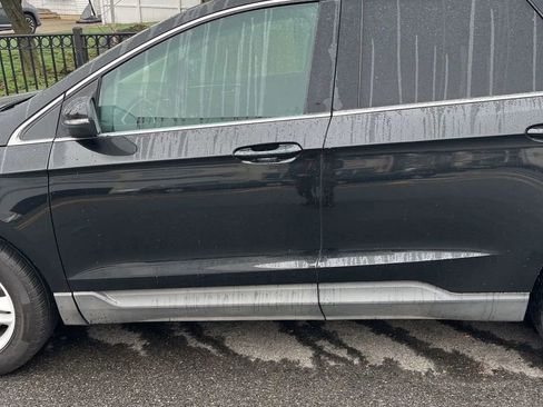 Used 2015 Ford Edge SEL w/ Canadian Comfort Package image 5