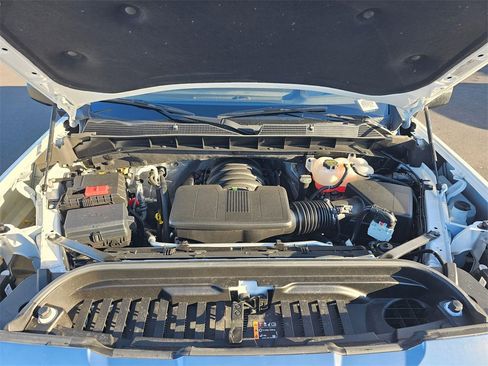 Used 2024 GMC Sierra 1500 AT4 w/ Technology Package image 9