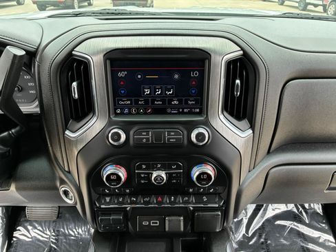 Used 2022 GMC Sierra 2500 Denali AWD/4WD image 22