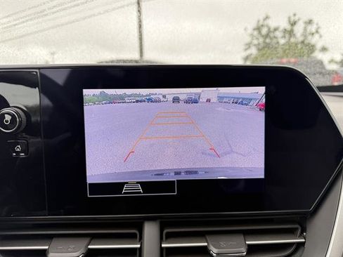 Used 2024 Chevrolet Trax RS w/ Driver Confidence Package image 39