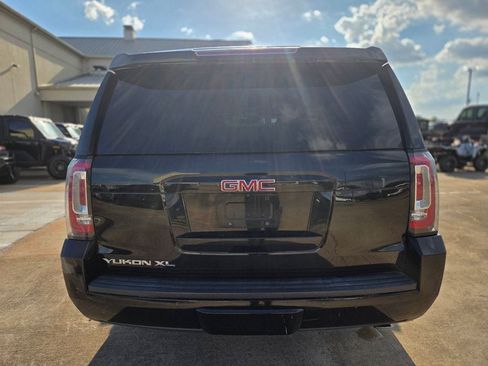 Used 2018 GMC Yukon XL SLT w/ Premium Edition AWD/4WD image 6