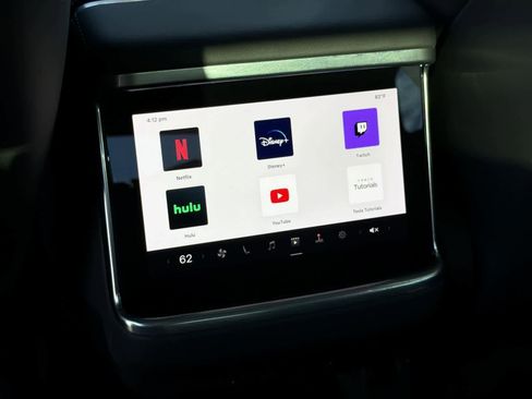 Used 2021 Tesla Model S Plaid image 31