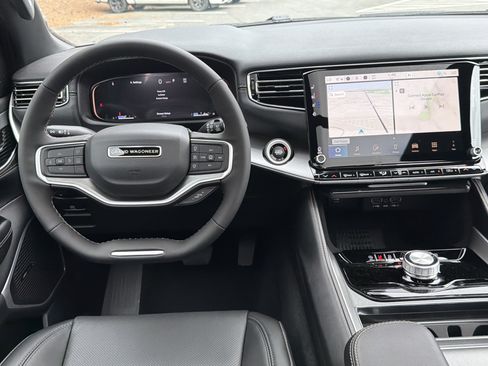 New 2026 Jeep Grand Wagoneer L 2WD w/ Premium Group I image 28