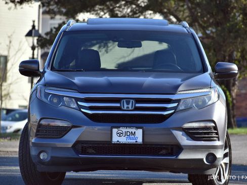 Used 2017 Honda Pilot Elite image 3