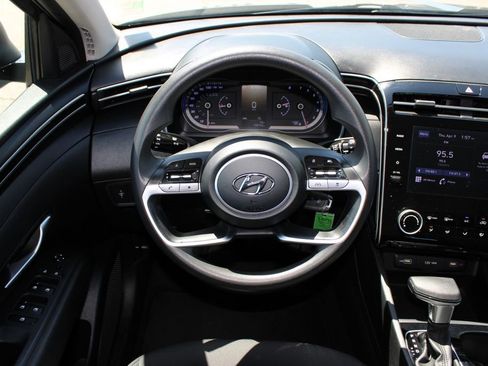 Used 2023 Hyundai Tucson SE AWD/4WD image 9