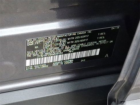 Used 2019 Toyota RAV4 XLE image 28