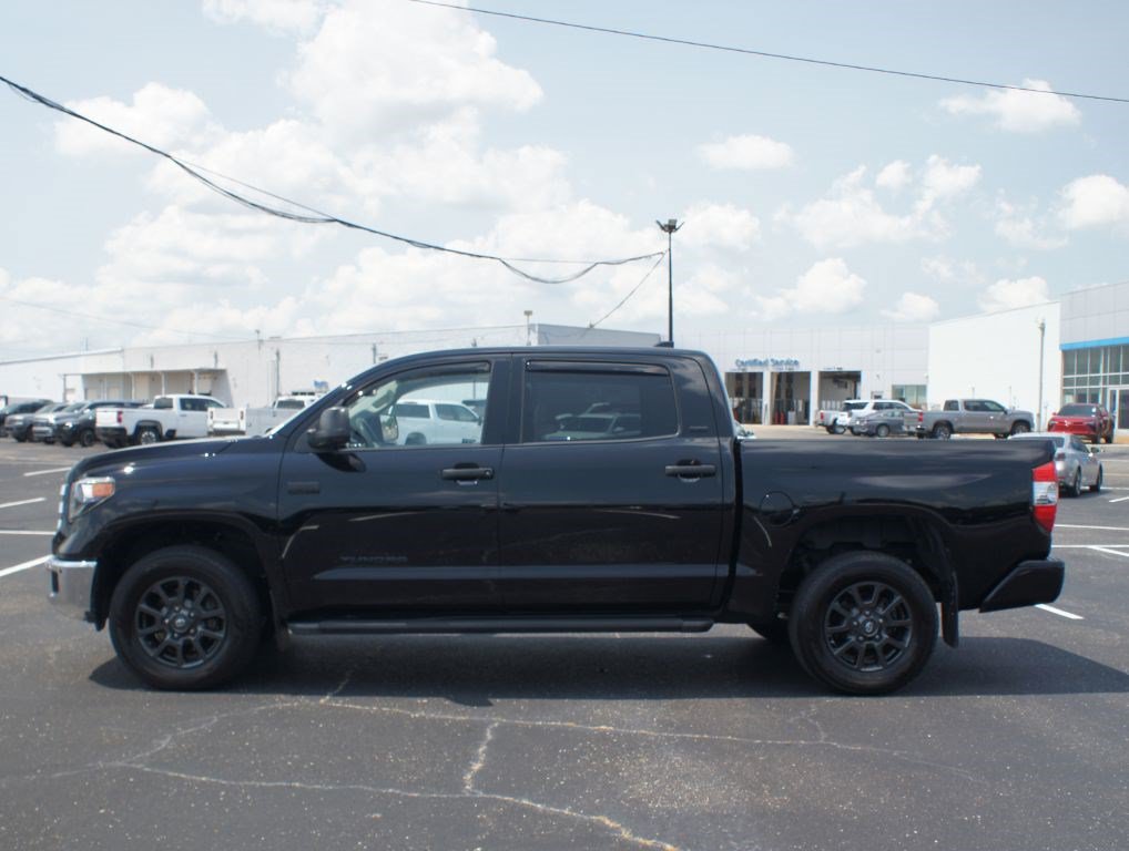 Used 2021 Toyota Tundra SR5 w/ Trail Edition AWD/4WD image 10