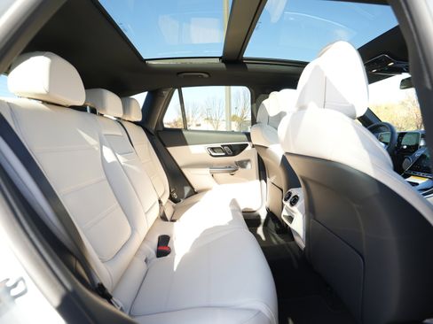 New 2026 Mercedes-Benz GLC 300 4MATIC image 38