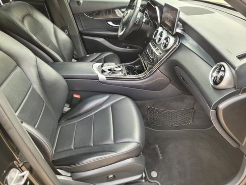 Used 2018 Mercedes-Benz GLC 300 4MATIC image 10