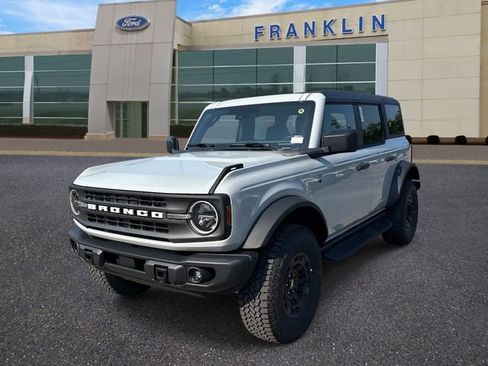 New 2026 Ford Bronco Big Bend w/ Black Diamond Package AWD/4WD image 3