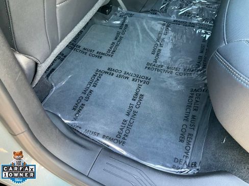 Used 2024 Chevrolet Equinox EV LT FWD image 26