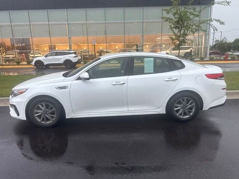Used 2020 Kia Optima LX FWD image 3