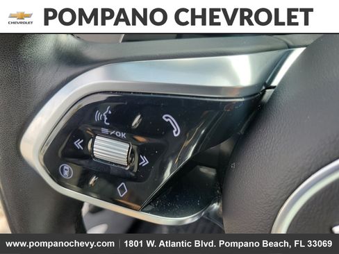 Used 2025 Jaguar F-PACE R-Dynamic S image 23