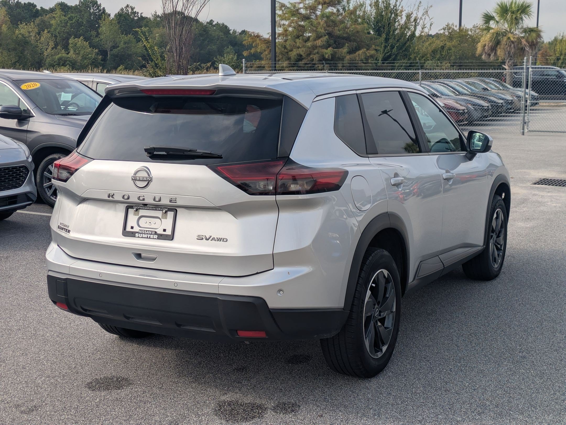 Certified 2024 Nissan Rogue SV AWD/4WD image 4