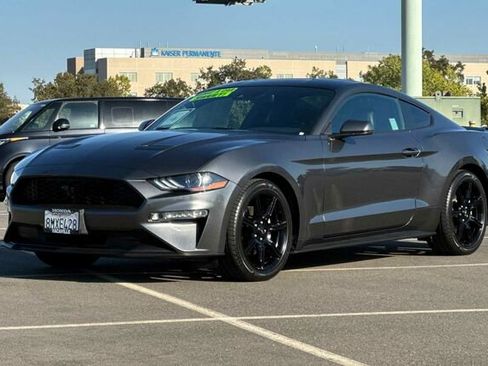 Used 2020 Ford Mustang Premium w/ Equipment Group 201A image 8
