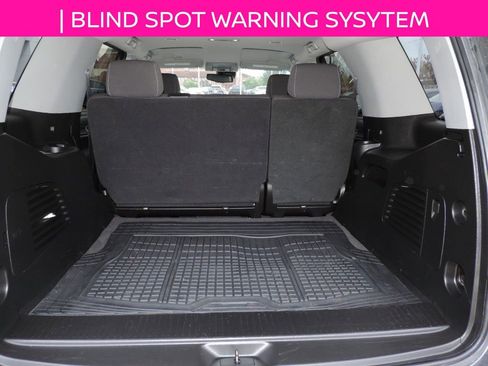 Used 2020 Chevrolet Tahoe LS w/ Enhanced Driver Alert Package image 13