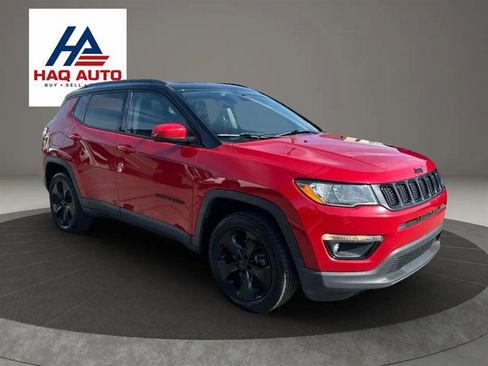 Used 2020 Jeep Compass Latitude AWD/4WD image 3