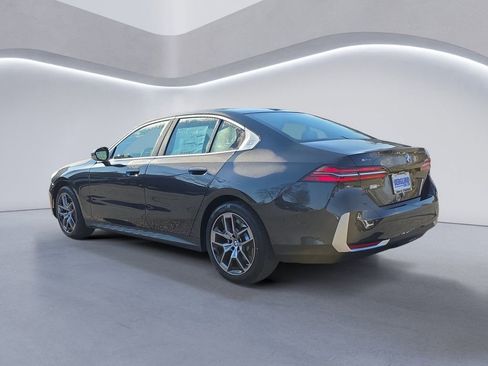 New 2026 BMW 530i xDrive image 5