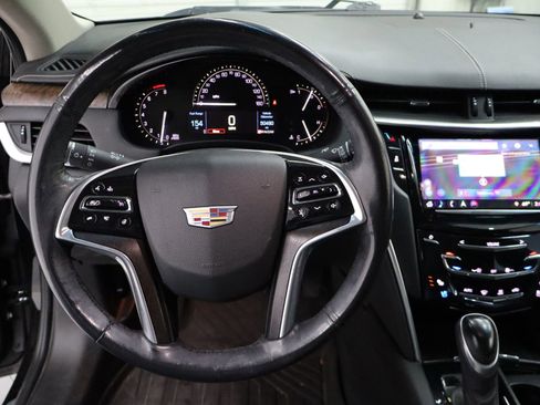 Used 2018 Cadillac XTS Luxury image 17