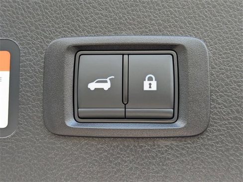 New 2026 Mitsubishi Eclipse Cross SE image 13