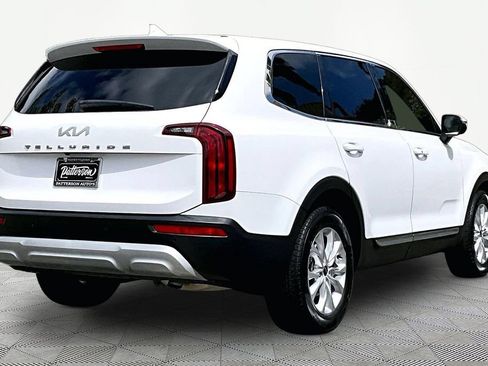 Certified 2022 Kia Telluride LX FWD image 2