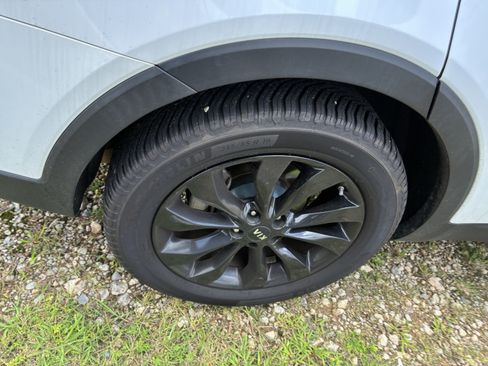 Used 2020 Kia Sorento EX FWD image 9