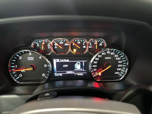 Used 2018 Chevrolet Silverado 1500 LT w/ LT Convenience Package AWD/4WD image 27
