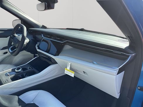 New 2026 Jeep Cherokee Limited image 13