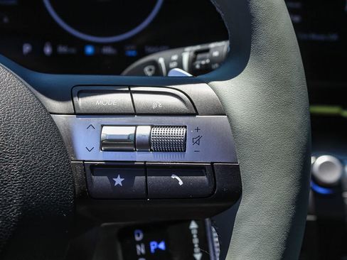Certified 2024 Hyundai Kona Limited FWD image 31