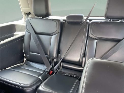 Used 2025 Ford Expedition Platinum AWD/4WD image 12