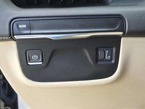 Used 2023 Cadillac Escalade Premium Luxury w/ LPO, Floor Liner Package image 27