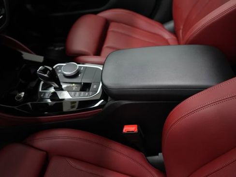 Used 2023 BMW X4 M40i w/ Premium Package image 70