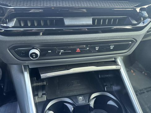 Certified 2025 BMW 330i Sedan image 23