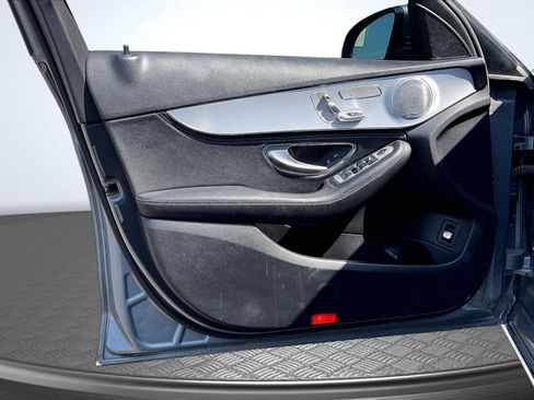 Used 2015 Mercedes-Benz C 300 Sedan image 23
