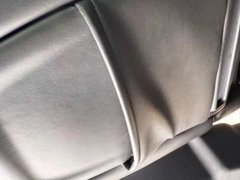 Used 2010 GMC Yukon Denali image 13