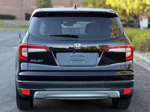 Used 2020 Honda Pilot EX image 5