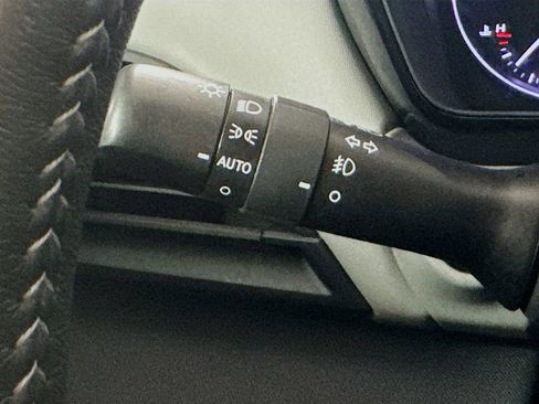 Used 2024 Subaru Outback Premium image 12