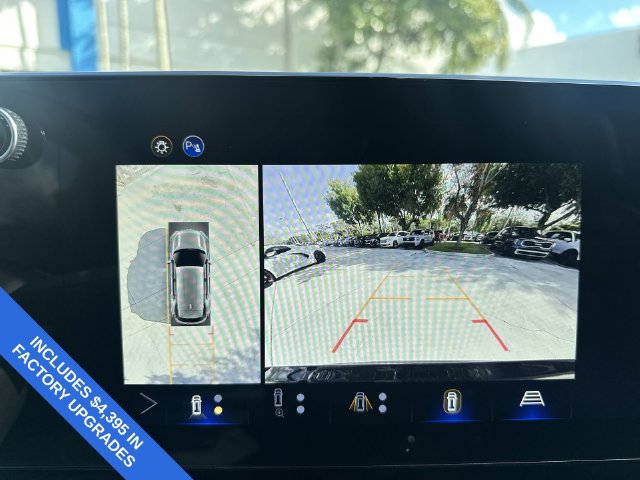 Used 2025 Chevrolet Equinox RS w/ Safety and Technology Package FWD image 24