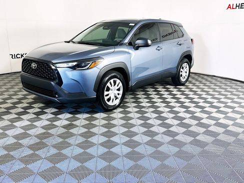 Used 2024 Toyota Corolla Cross L image 7