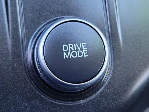 Used 2026 Ford Explorer Active RWD image 18