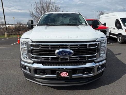 New 2026 Ford F450 XLT image 3