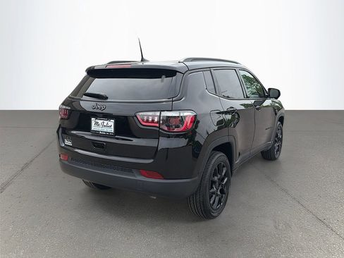 New 2026 Jeep Compass Latitude AWD/4WD image 4