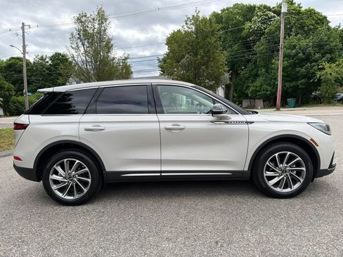 Used 2024 Lincoln Corsair AWD w/ Equipment Group 101A image 7