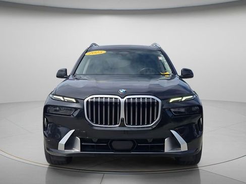 Used 2025 BMW X7 xDrive40i AWD/4WD image 5
