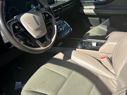 Used 2021 Lincoln Corsair AWD w/ Equipment Group 101A image 11