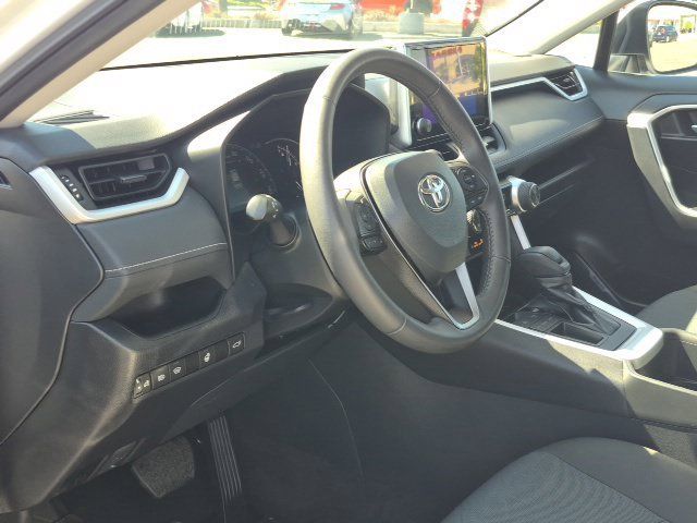 Used 2023 Toyota RAV4 XLE w/ Convenience Package FWD image 10