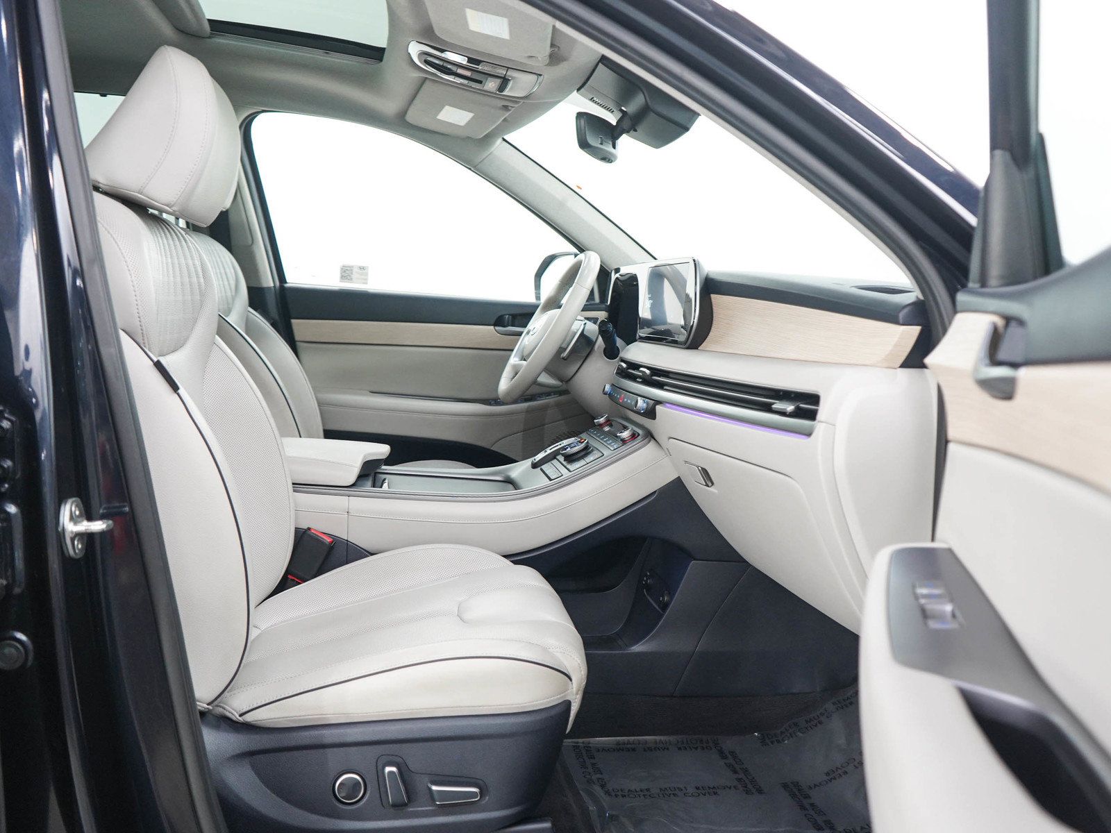 Used 2024 Hyundai Palisade Limited AWD/4WD image 11