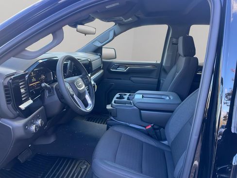 New 2026 GMC Sierra 1500 Elevation image 11