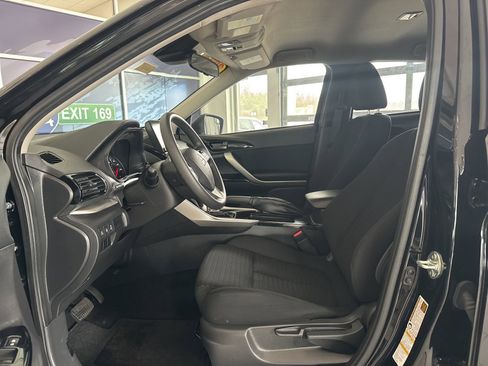 Used 2024 Mitsubishi Eclipse Cross LE image 19