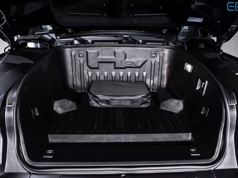 Used 2025 GMC Hummer EV 2X image 9